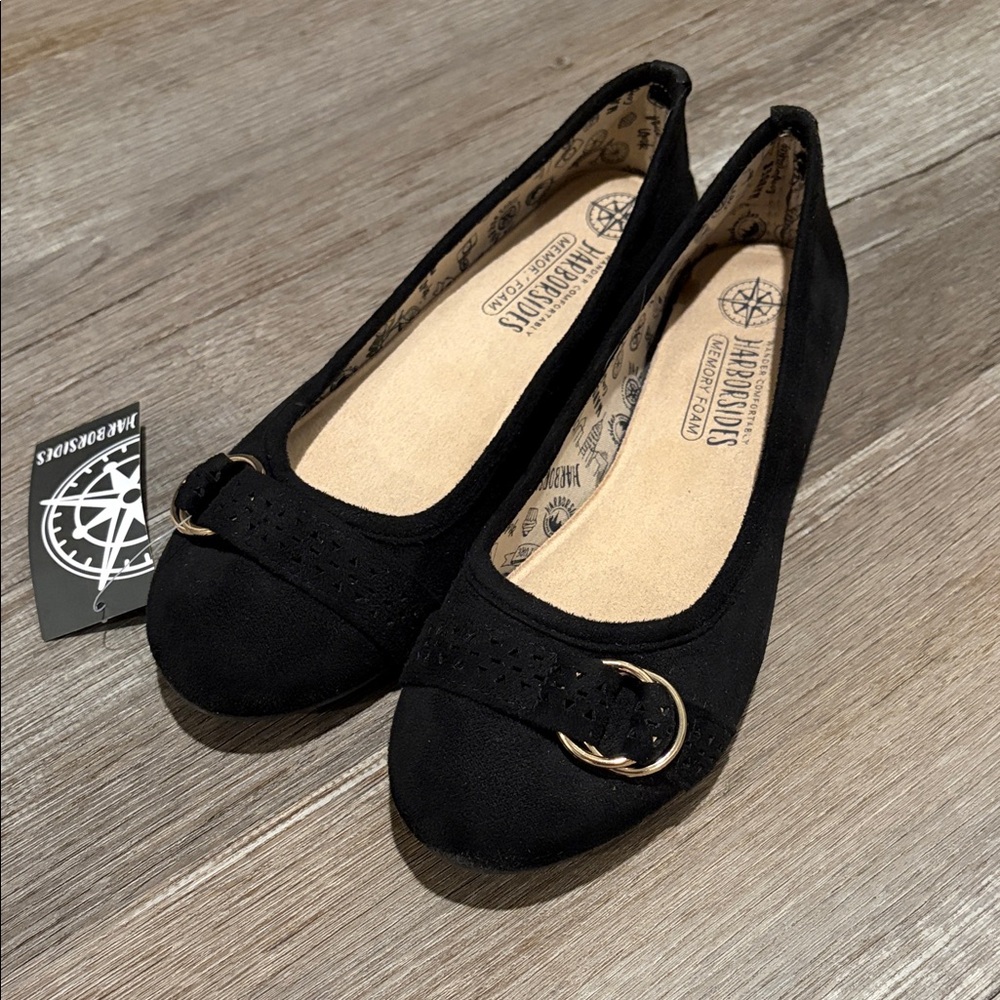 HarborSoles Black Ballet Flats with Gold Ring Accent
